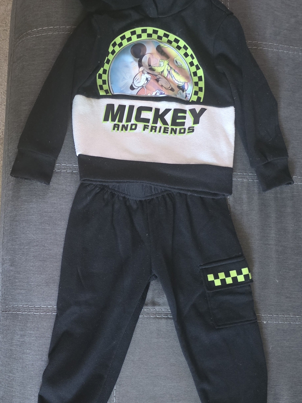 Disney Mickey Mouse 2Pc Hoodie Jogger Set 3D Flip Graphic Boys Black SIZE 3T